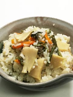 炊飯器で簡単!山菜おこわ-レシピのメイン写真