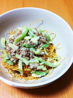 便秘解消!納豆とセロリのパリパリ麺サラダ-レシピのメイン写真
