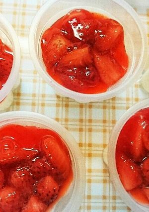 いちごソースのミルクプリン-レシピのメイン写真