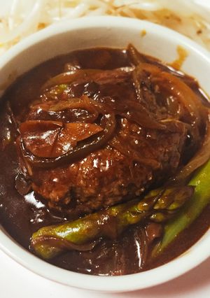 簡単に豪華なハンバーグを作る方法-レシピのメイン写真