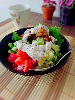 唐揚げサラダ丼☆くるみマスタードソース-レシピのメイン写真