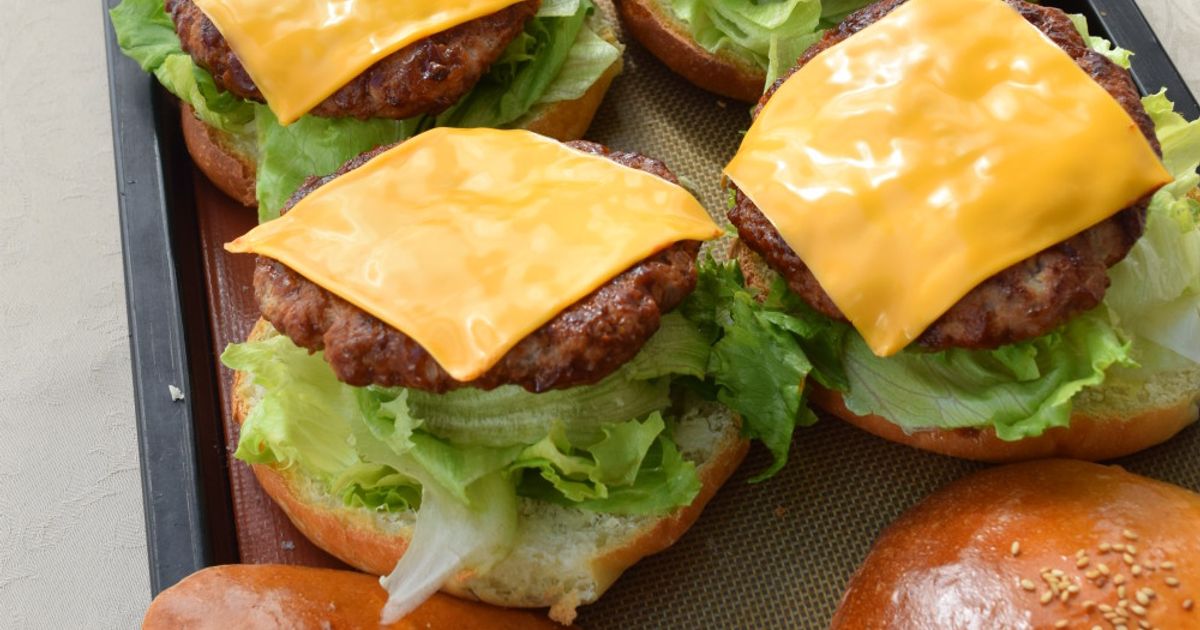 めちゃうま！レタス＆チーズバーガー by ukulele大好き