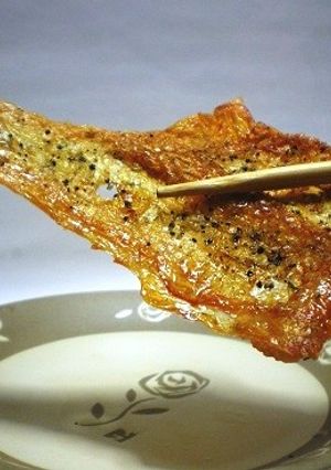 パリッパリの鶏皮プレス焼き-レシピのメイン写真