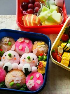 お花見弁当♡うさちゃんと桜おにぎり♪-レシピのメイン写真