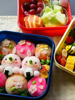 お花見弁当♡うさちゃんと桜おにぎり♪-レシピのメイン写真
