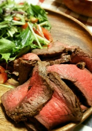 好きなハーブで♪簡単ローストビーフ-レシピのメイン写真