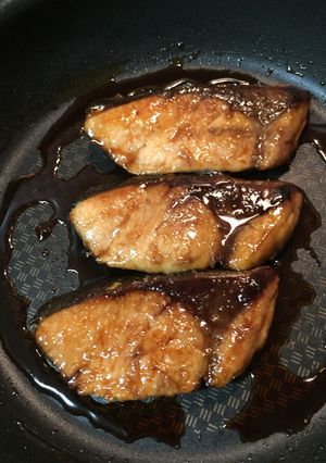 ブリの照り焼き☆皮パリパリ-レシピのメイン写真