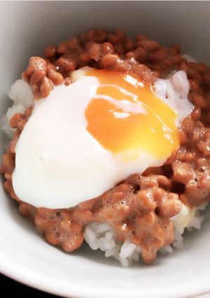 温泉卵のっけ丼-レシピのメイン写真
