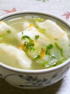 冷凍焼き餃子を水餃子スープに!-レシピのメイン写真