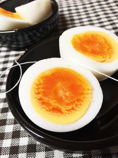 茹で卵をスパッと✂-レシピのメイン写真