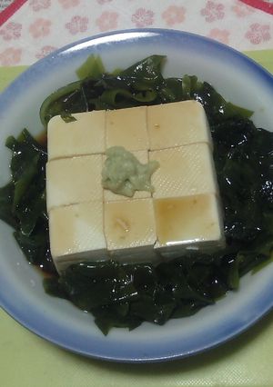お刺身わかめ＋冷奴のタパス-レシピのメイン写真