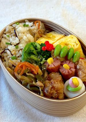 お弁当にミニトマトがなくても赤いピックで-レシピのメイン写真