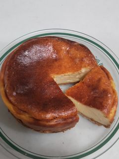 ヨーグルトでベイクドチーズケーキ-レシピのメイン写真