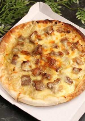 簡単！ビーフ照り焼きピザ-レシピのメイン写真