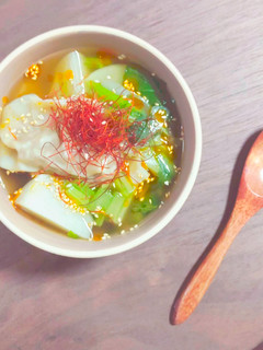 大豆ミートで作る水餃子とカブのスープ♪-レシピのメイン写真