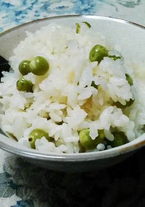旨～♬エンドウ豆ご飯とエンドウ豆おにぎり-レシピのメイン写真