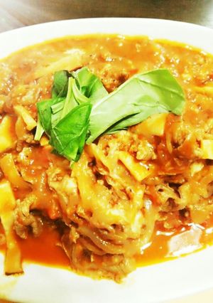簡単で絶品。牛こま切れ肉のトマト缶煮込み-レシピのメイン写真