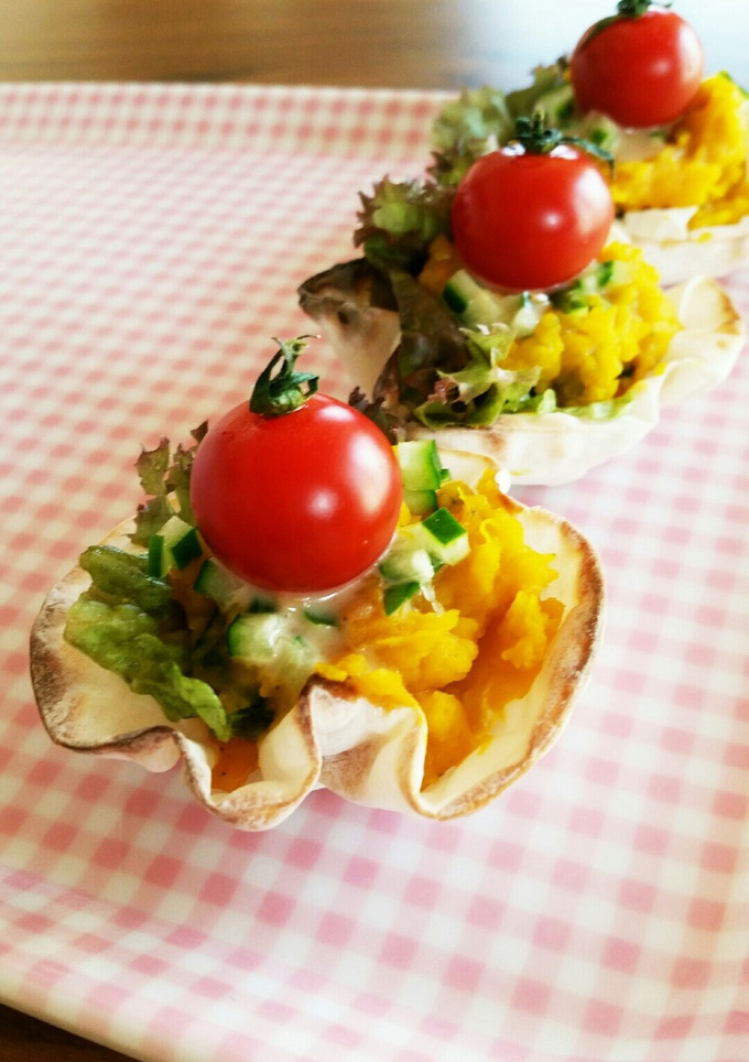 まるごとトマトと南瓜のごまドレサラダ-レシピのメイン写真