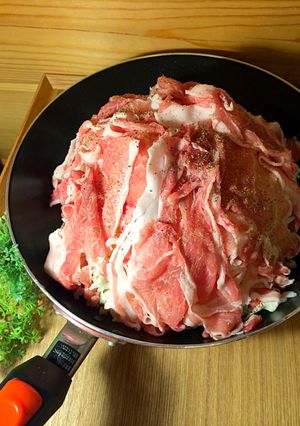 フライパンで豚コマと白菜蒸し焼き-レシピのメイン写真