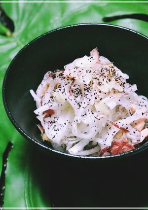 ゆかり風味♪おツナ大根冥加和え-レシピのメイン写真