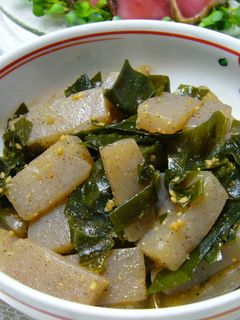 こんにゃくとワカメの炒め煮:レオン亭-レシピのメイン写真