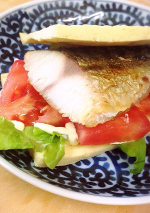 糖質オフ ☆高野豆腐パンでサバサンド☆-レシピのメイン写真