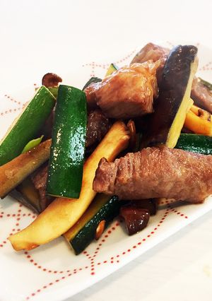 焼肉のタレ消費牛肉と野菜のオイスター炒め-レシピのメイン写真