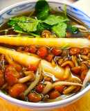 北海道産の姫筍となめこで階上早生蕎麦