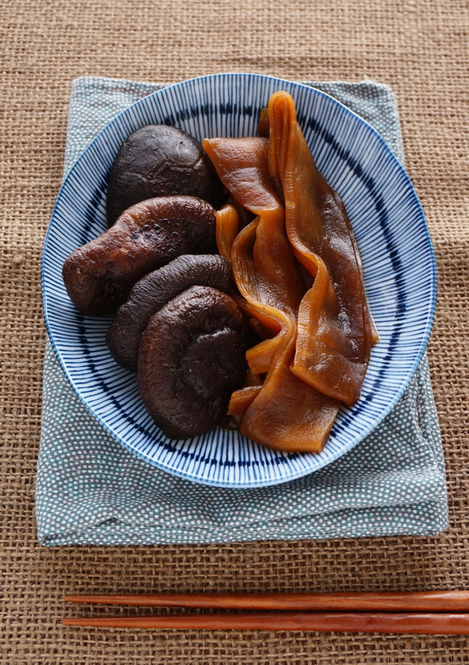 椎茸とかんぴょうの甘煮☆巻きずし-レシピのメイン写真