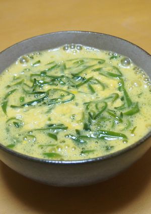 春です！ふわふわ～めかぶ卵丼♪-レシピのメイン写真