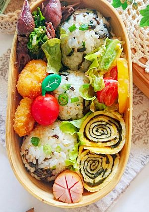 塩こんぶと青ネギのオイルおにぎり♪-レシピのメイン写真