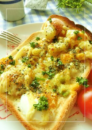 くずし温たま×ポテサラのカレートースト-レシピのメイン写真
