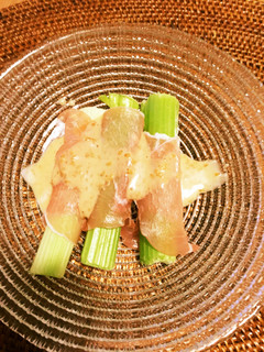 まるごとセロリの生ハム巻サラダ-レシピのメイン写真