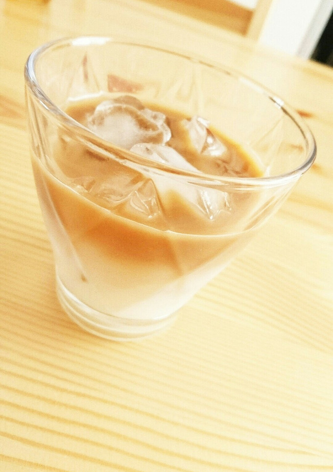 缶コーヒーで☆カフェ風アイスコーヒー-レシピのメイン写真