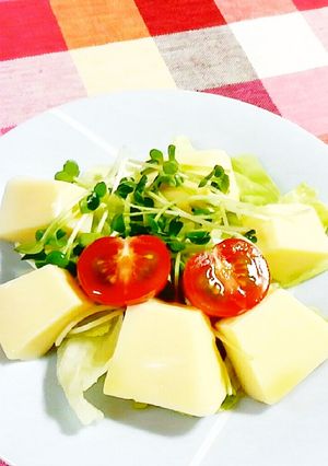 たまご豆腐とレタス・かいわれのサラダ♪-レシピのメイン写真
