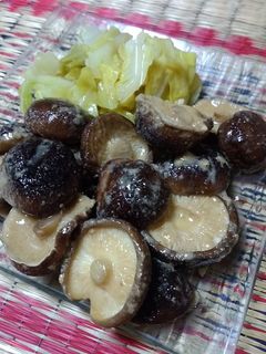 まるごと椎茸のゴマドレサラダ-レシピのメイン写真