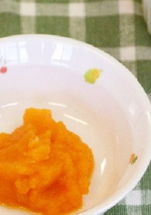 離乳食５か月～りんごと人参のジャム-レシピのメイン写真