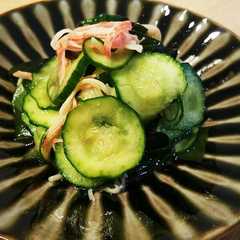 รูปของ 胡瓜とわかめとカニカマの酢の物☆