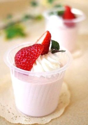 ストロベリーのレアチーズケーキ-レシピのメイン写真