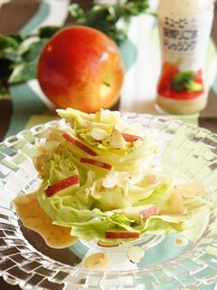 まるごとレタスとりんごのサラダ-レシピのメイン写真
