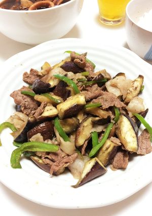 牛肉とナスとピーマンの炒め物〜ごま風味〜-レシピのメイン写真