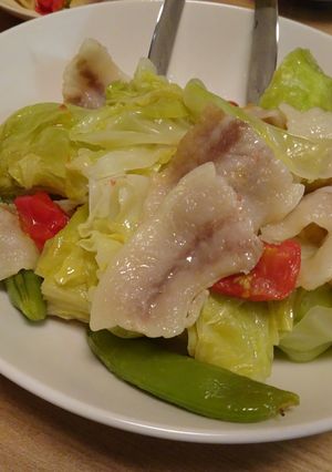 無水鍋でキャベツと塩豚の蒸し煮-レシピのメイン写真