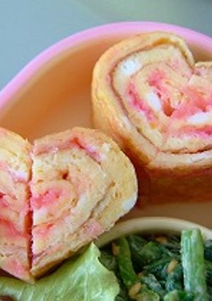 ピンク色♪かわいいハートの卵焼き♪-レシピのメイン写真