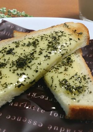 バジルチーズトースト☆オイル時々はちみつ-レシピのメイン写真