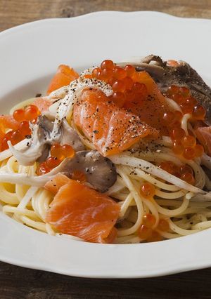 スモークサーモンときのこのクリームパスタ-レシピのメイン写真