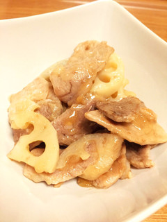 冷めても美味♡豚肉蓮根白バルサミコ酢炒め-レシピのメイン写真