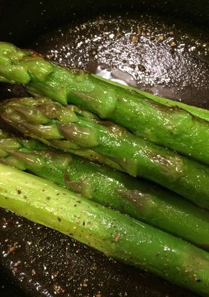 スキレットで甘いアスパラソテー☆-レシピのメイン写真