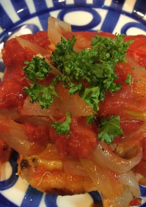 簡単☆骨付き鶏腿肉のトマト煮込み-レシピのメイン写真