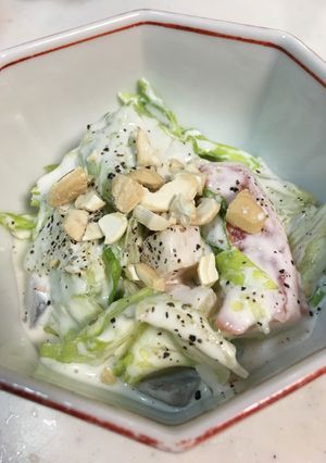 トマトとレンコンサラダナッツのトピングで-レシピのメイン写真
