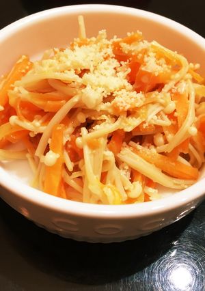 人参とエノキの醤油チーズ-レシピのメイン写真